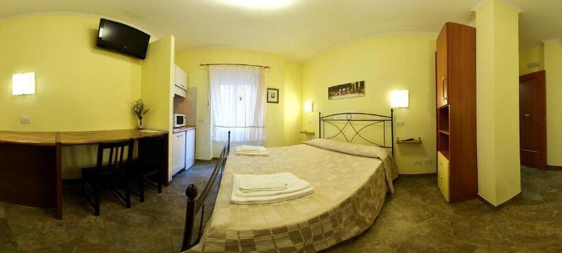 Quarto Triplo Estandar, B&b La Porta