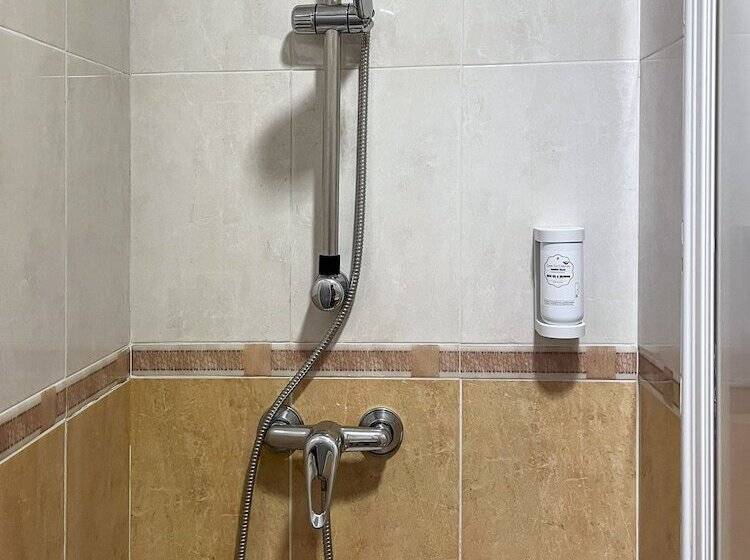 Студио Economy, Beatriz Charming Hostal
