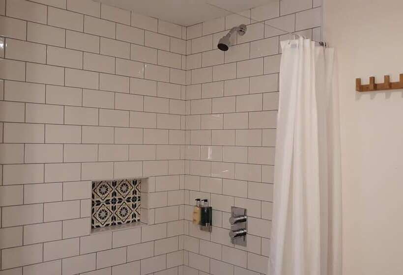 اتاق استاندارد, Calcada Guesthouse
