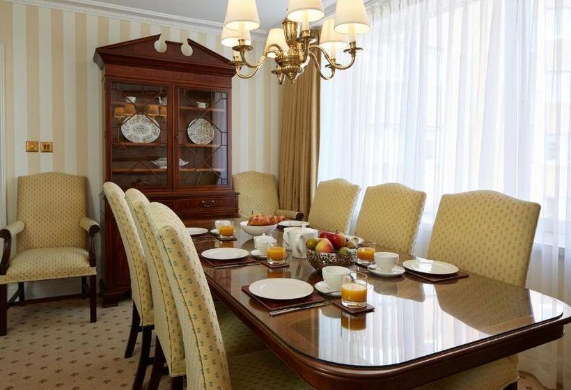 آپارتمان دلوکس 3 خوابه, Cheval Thorney Court At Hyde Park