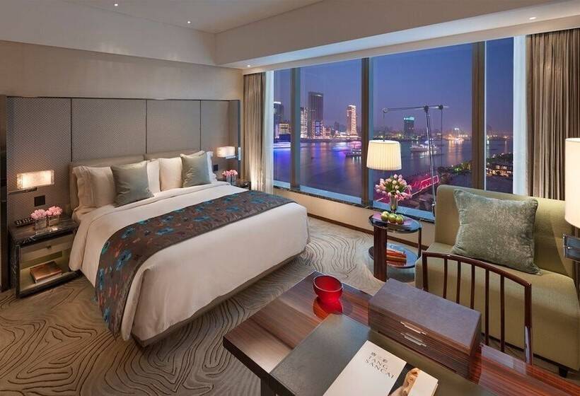 سوئیت با چشم‌انداز رودخانه, Mandarin Oriental Pudong, Shanghai