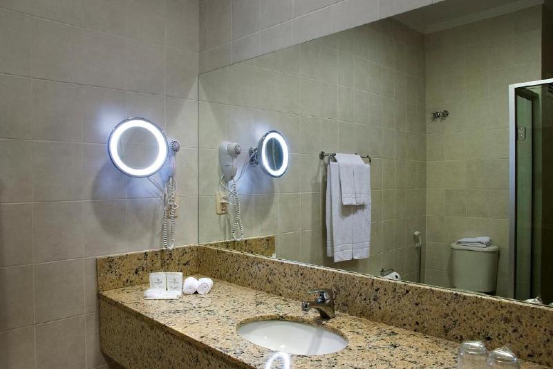 Люкс Кровать Кинг, Baymont Inn & Suites By Wyndham Glen Rose