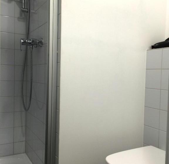 اتاق استاندارد با سرویس بهداشتی مشترک, Bnb Near Brandenburg Gate   Rooms & Apartments
