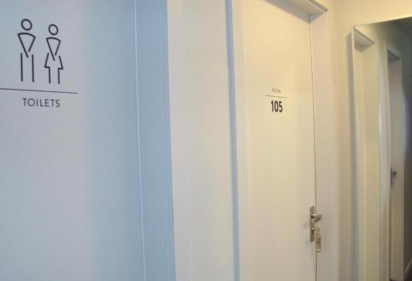 اتاق خانوادگی با سرویس بهداشتی مشترک, Bnb Near Brandenburg Gate   Rooms & Apartments