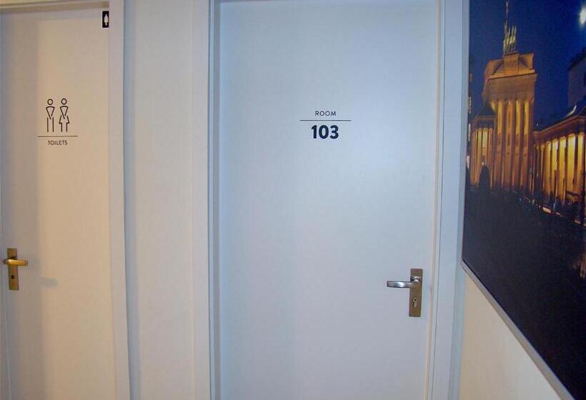 اتاق استاندارد با بالکن, Bnb Near Brandenburg Gate   Rooms & Apartments