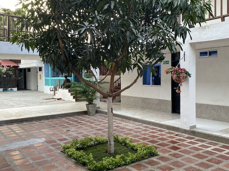 اتاق استاندارد چهار تخته, Los Veleros Santa Marta