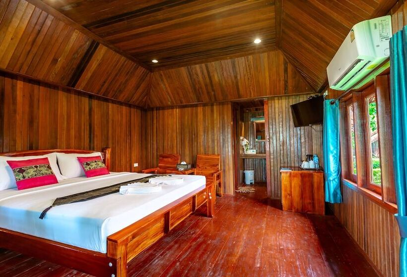 코티지 풀장 전망, Diamond Beach Resort