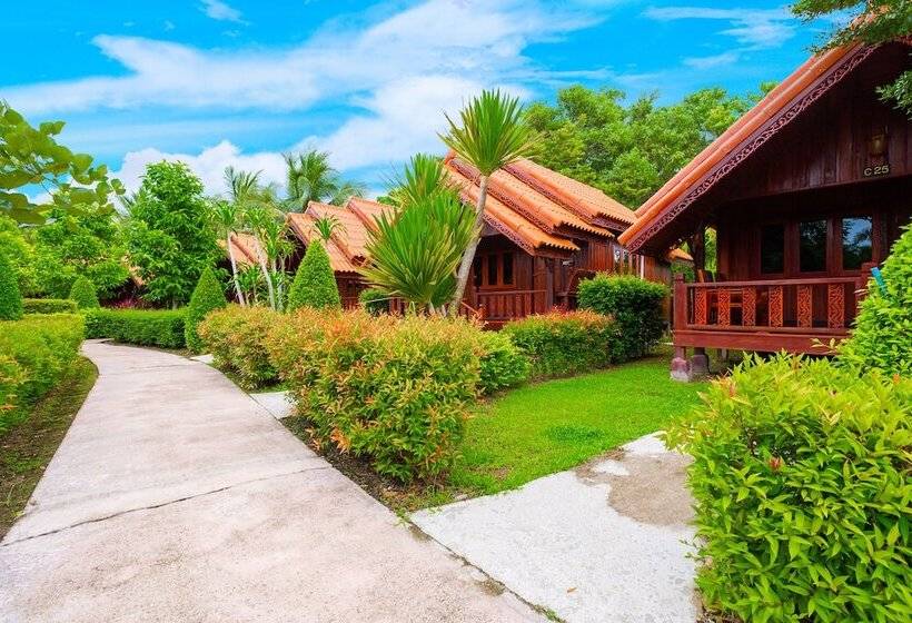 코티지 풀장 전망, Diamond Beach Resort