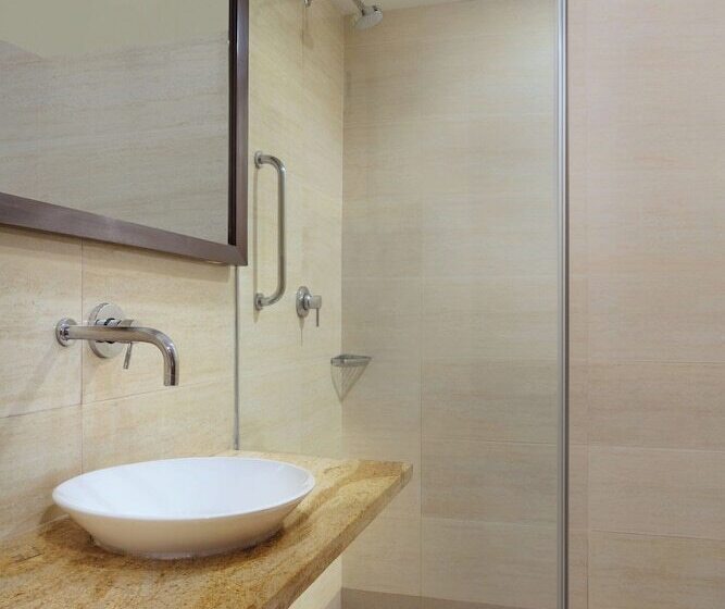 行政套房, Four Points By Sheraton New Delhi, Airport Highway