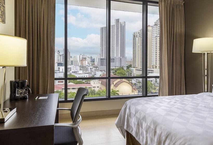 Номер Стандарт, Holiday Inn Panama Distrito Financiero, An Ihg