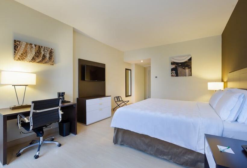 Номер Стандарт, Holiday Inn Panama Distrito Financiero, An Ihg