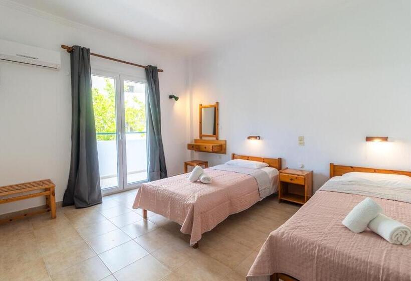 شقة غرفتين, Kantaros Apartments