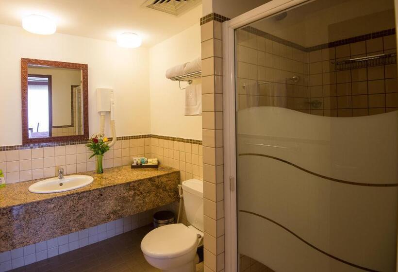 استودیوی استاندارد, Sea Cliff Court Hotel & Luxury Apartments