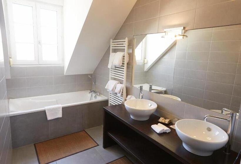Семейный Номер, The Originals Boutique, Hôtel De La Paix, Beaune