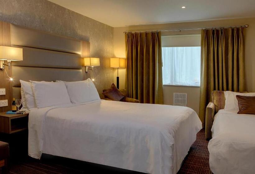 Семейный Номер, Best Western Pontypool Metro