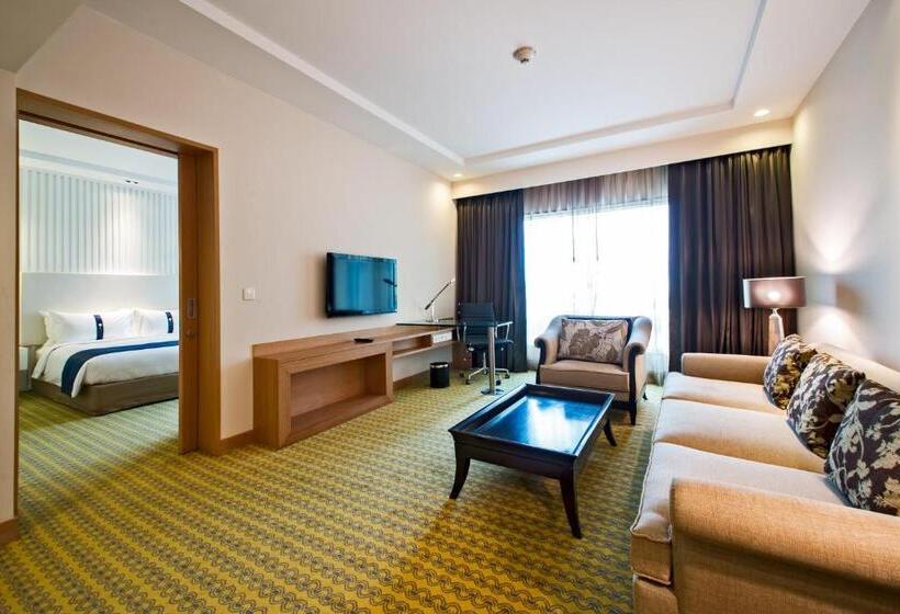 سوییت لوکس, Holiday Inn Amritsar Ranjit Avenue By Ihg