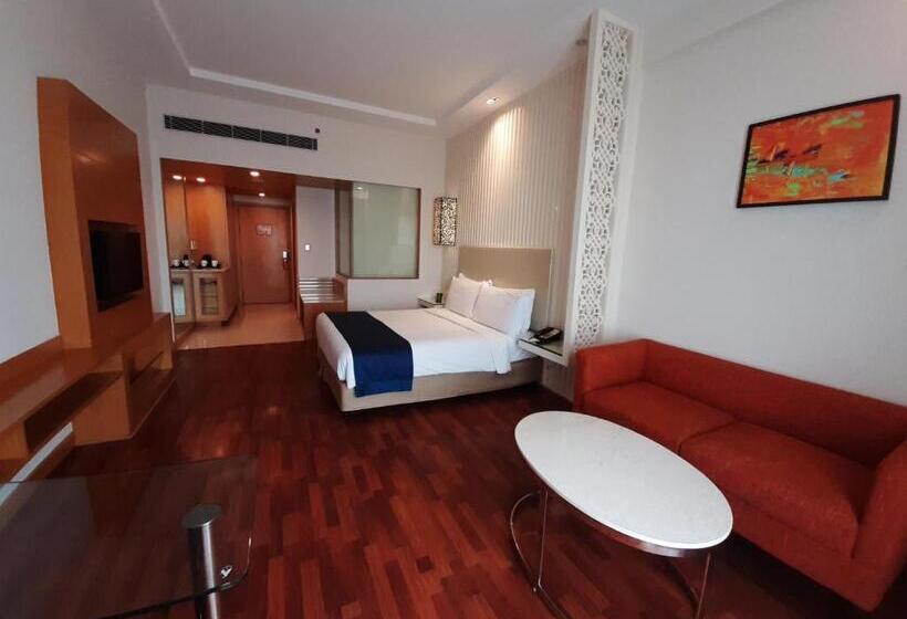 اتاق استاندارد با تخت بزرگ, Holiday Inn Amritsar Ranjit Avenue By Ihg