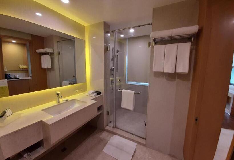 اتاق لوکس, Holiday Inn Amritsar Ranjit Avenue By Ihg