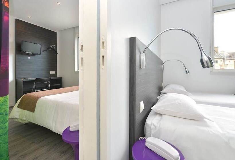 Quarto Estandar Cama Casal, Demain Hôtel & Conciergerie