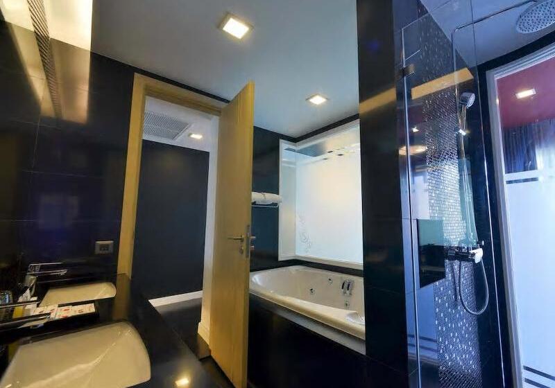 스위트, Sleep With Me Hotel Design Hotel @ Patong
