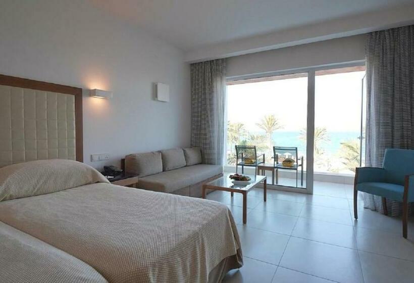 Номер Deluxe Вид на Море, Sunrise Pearl Hotel & Spa