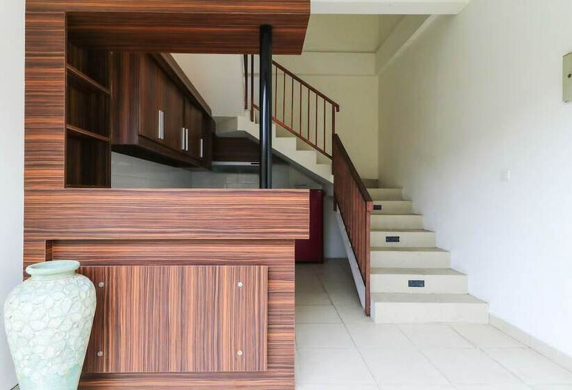 Вилла 2 Спальни, The Widyas Bali Villa
