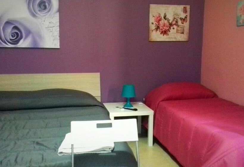 Номер Стандарт Трехместный, Bed And Fly Aeroporto Fontanarossa Reception H24