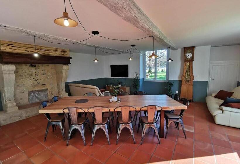 Четырехместный Номер Стандарт, Chambres D Hôtes   Le Moussat