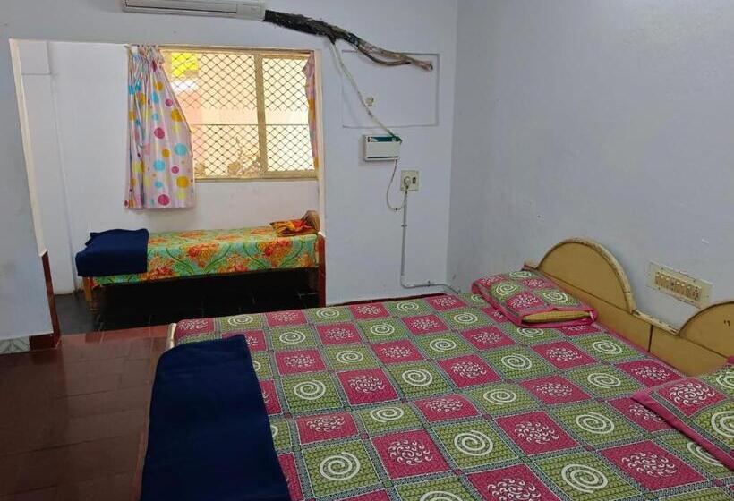 חדר סטנדרט לשלושה, Lakshmi Cottage