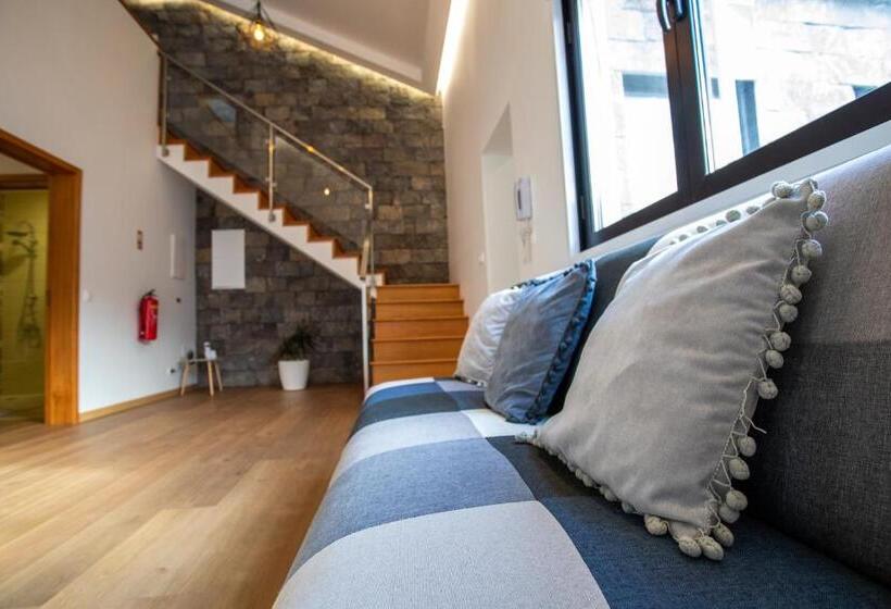 Quarto Estandar com Terraço, Carvão Pdl Inn
