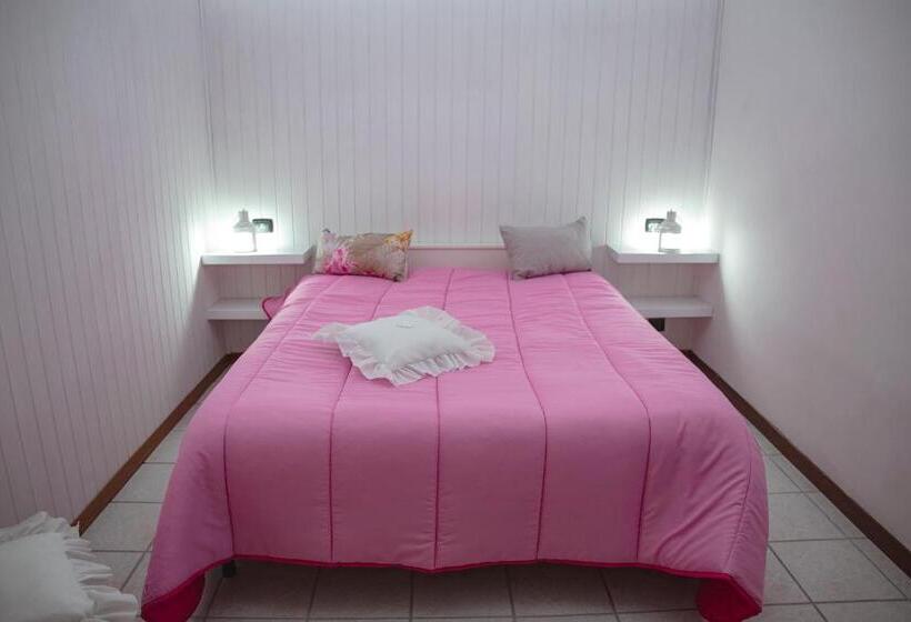 اتاق استاندارد سه نفره, B&b Nonna Bi