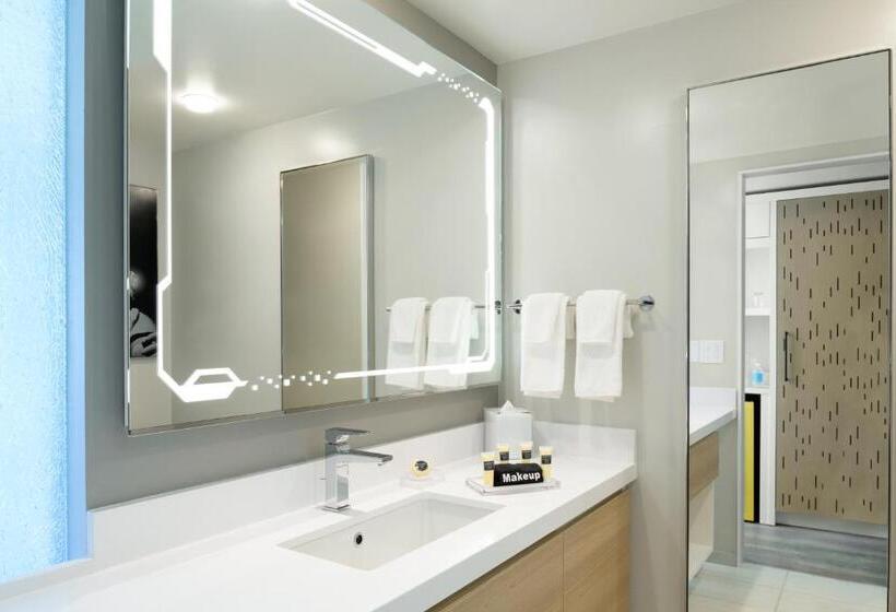 Engellilere uygun Lüks Oda, Astra Hotel, Seattle, A Tribute Portfolio Hotel By Marriott   No Resort Fees