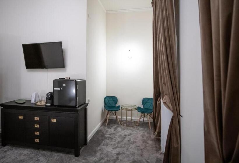 Номер Deluxe, The Nest Baia Mare