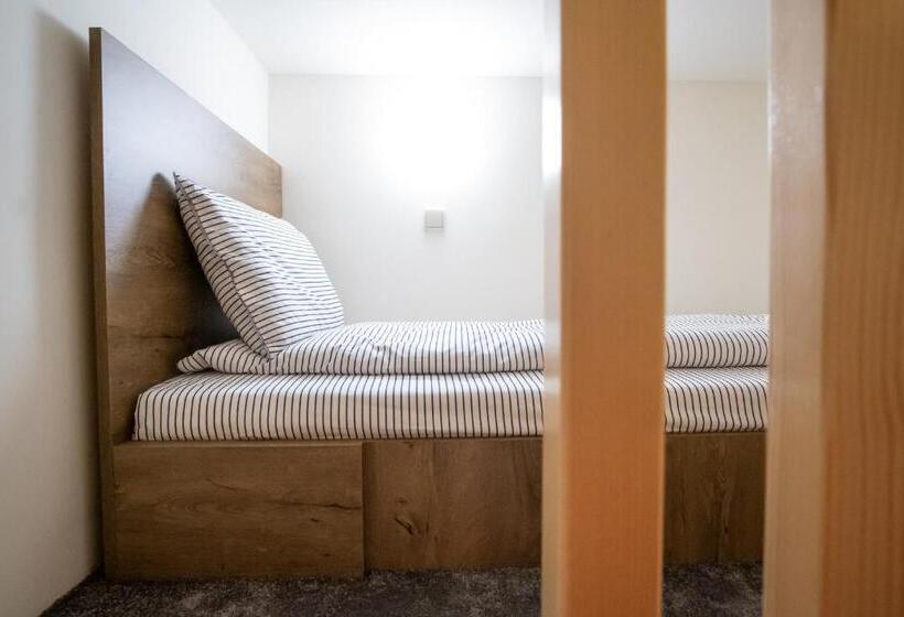 Студия Deluxe, The Nest Baia Mare