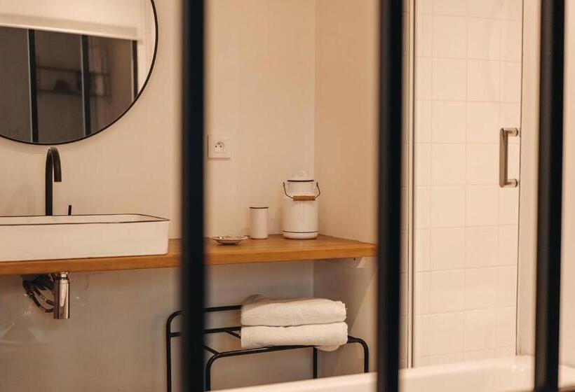 اتاق استاندارد چهار تخته, Le Chalet De Plainpalais