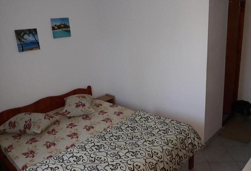 Quarto Estandar, Casa Razvan Vama Veche
