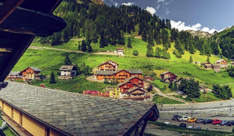 Люкс, Chalet Du Lys Hotel & Spa
