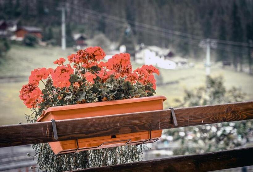 Люкс, Chalet Du Lys Hotel & Spa