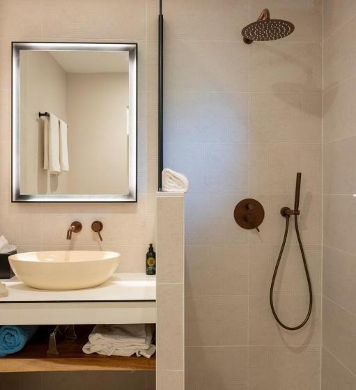ویلای 2 خوابه با هیدروماساژ, La Suite Villa