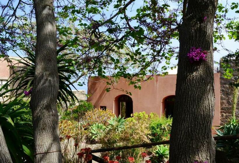 استودیوی لوکس, Resort La Casa Dei Fiori