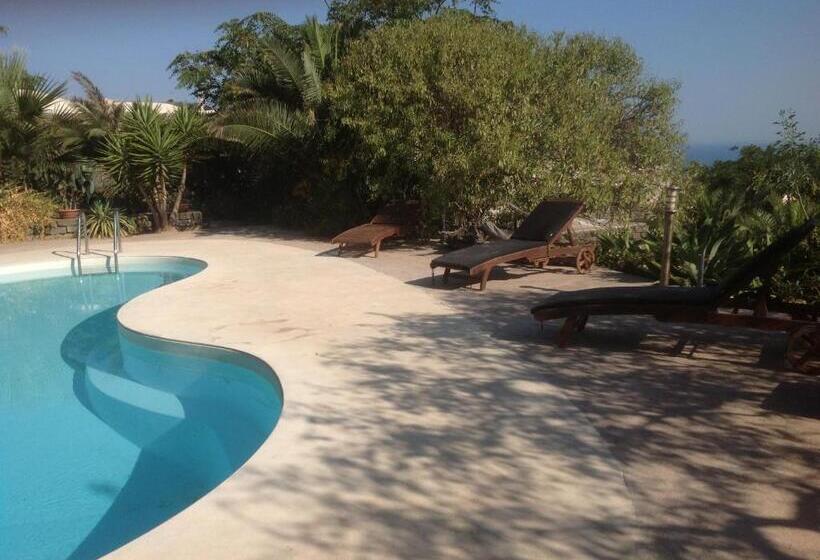 استودیوی لوکس, Resort La Casa Dei Fiori