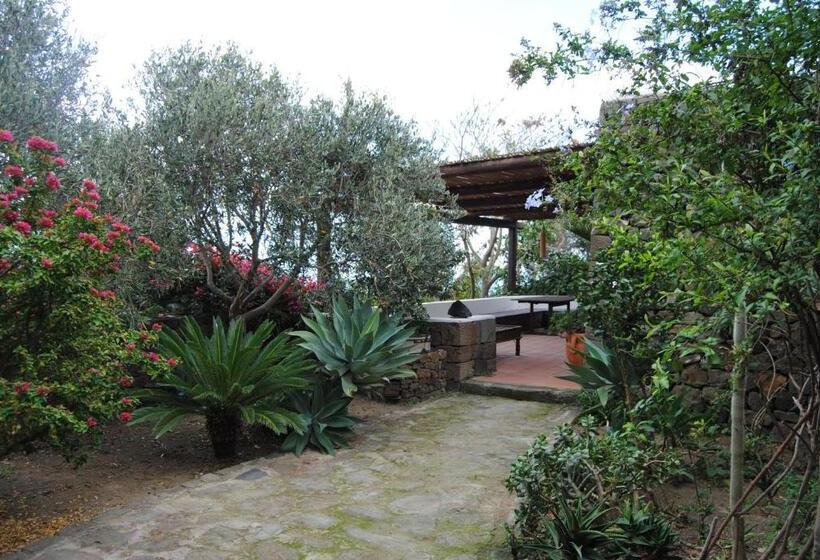 سوییت با چشم‌انداز دریا, Resort La Casa Dei Fiori