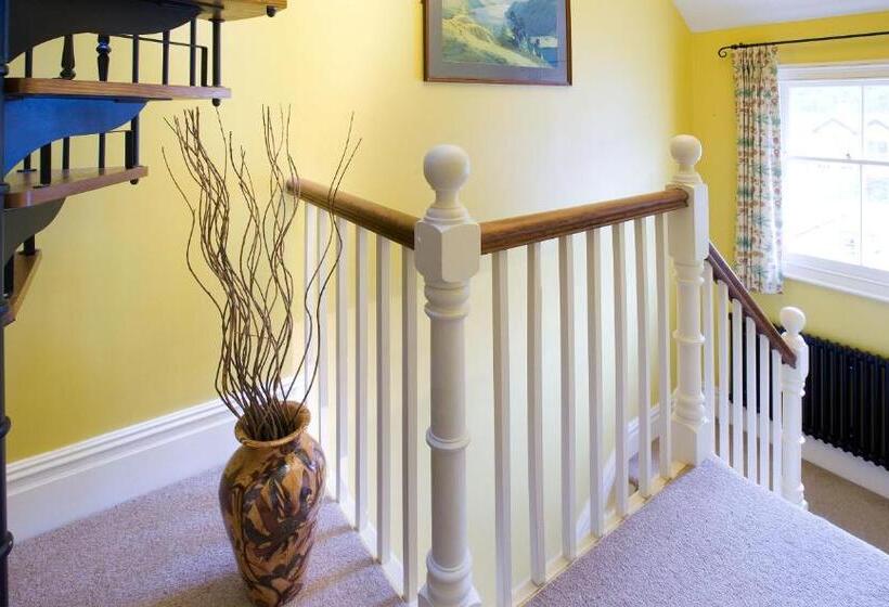 اتاق لوکس با تخت بزرگ, Burnside B&b