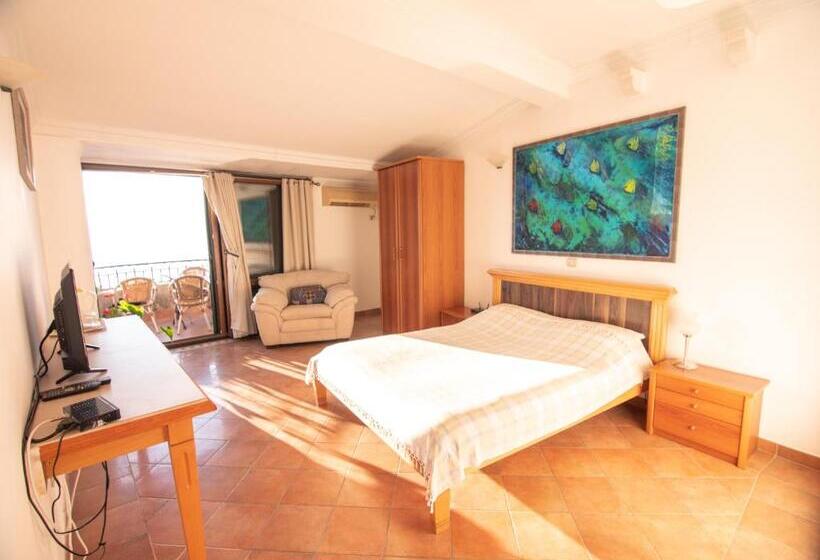 سوییت با چشم‌انداز دریا, Apartments And Rooms Levantin Inn