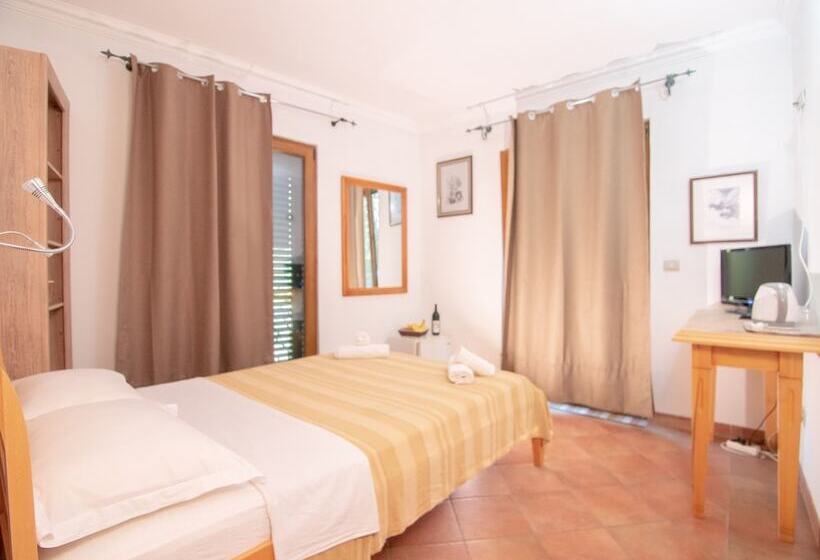اتاق استاندارد با بالکن, Apartments And Rooms Levantin Inn