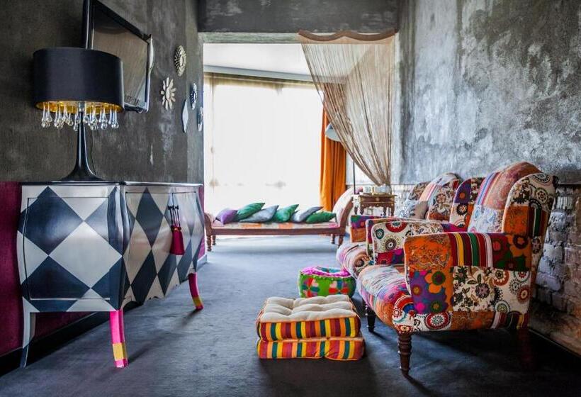 Полулюкс, City Solei Boutique