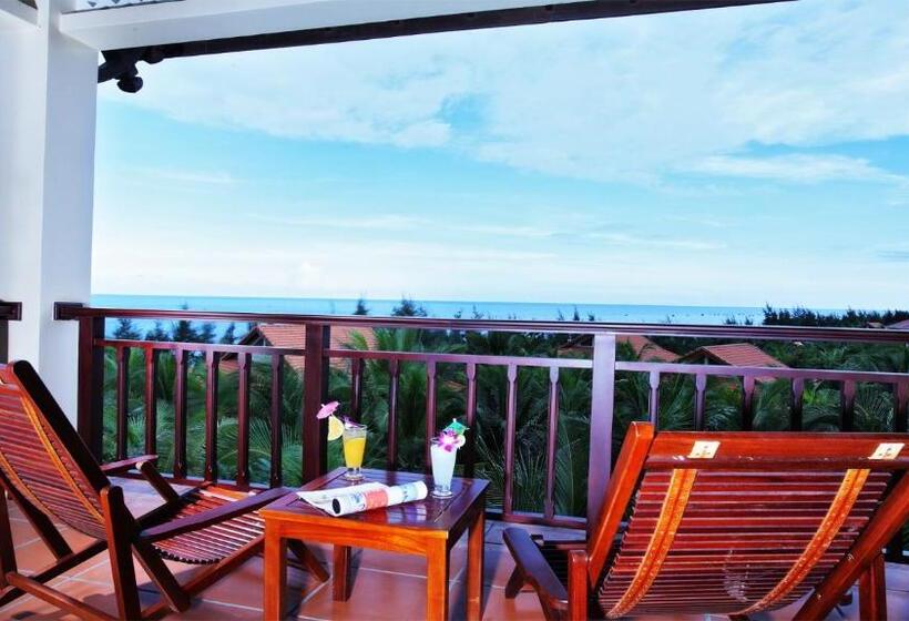 اتاق لوکس با چشم‌انداز باغ, Golden Coast Resort & Spa