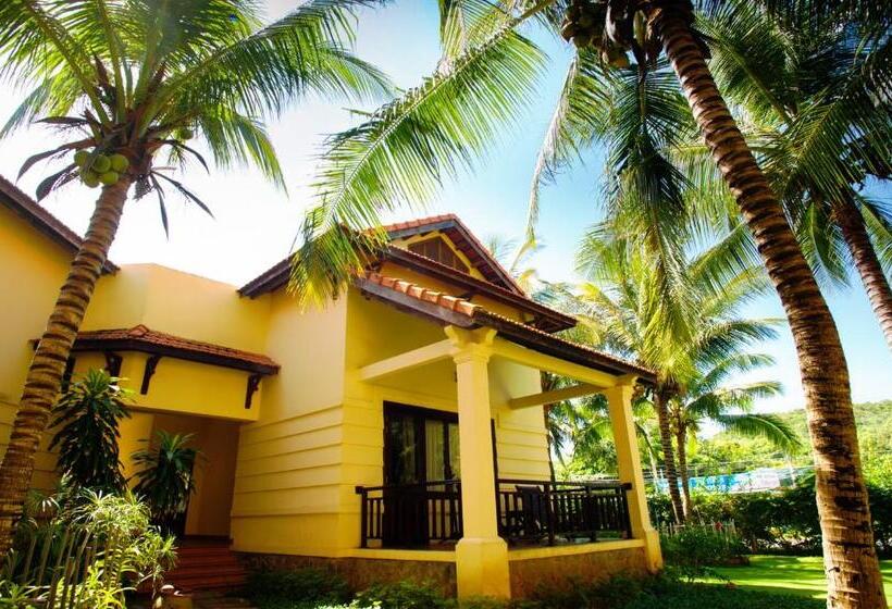 اتاق لوکس با چشم‌انداز دریا, Golden Coast Resort & Spa