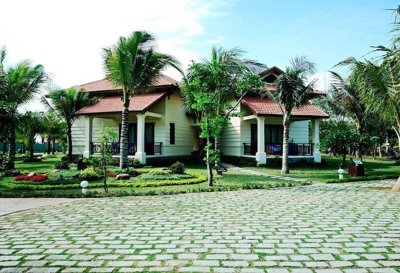 اتاق لوکس با چشم‌انداز دریا, Golden Coast Resort & Spa