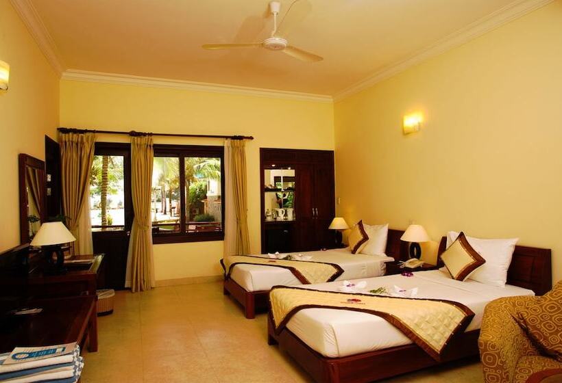 اتاق لوکس با چشم‌انداز دریا, Golden Coast Resort & Spa
